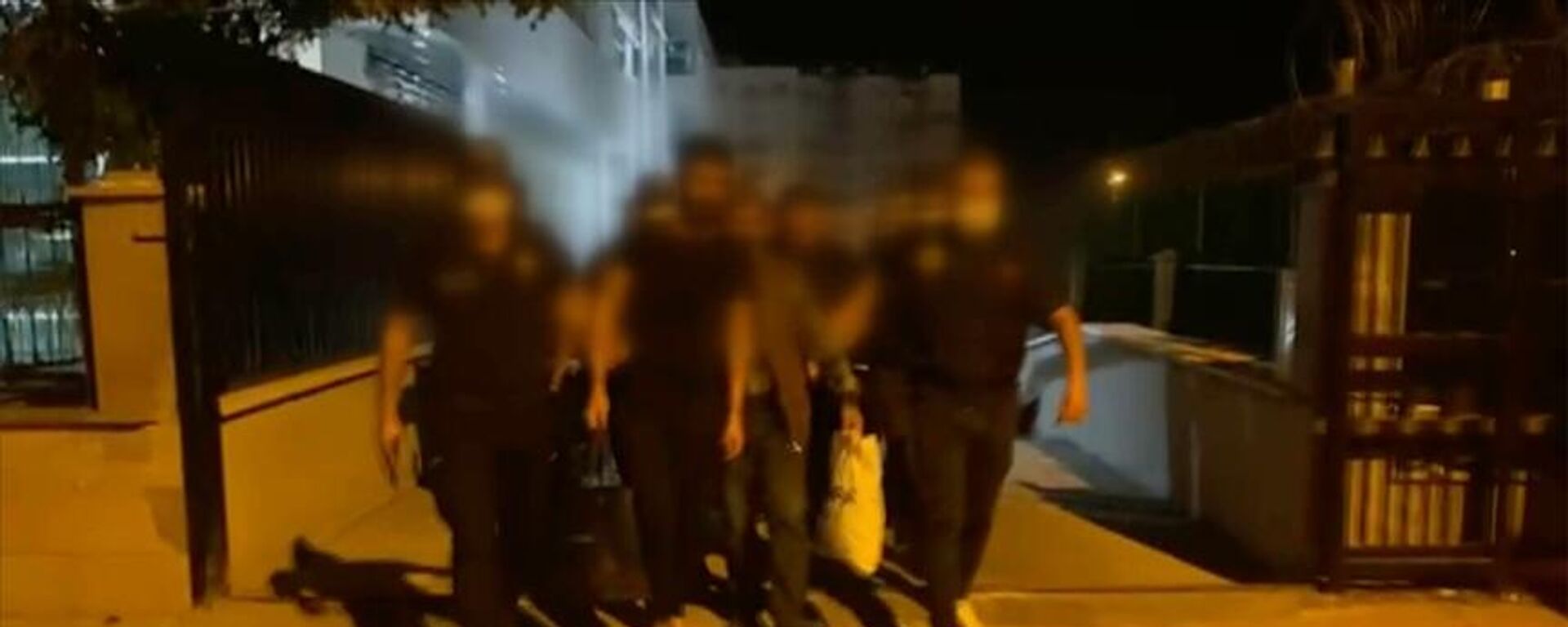 Mersin'in Mezitli ilçesindeki polisevine yönelik terör saldırısıyla ilgili soruşturmada 5 şüpheli daha tutuklandı.
 - Sputnik Türkiye, 1920, 02.10.2022