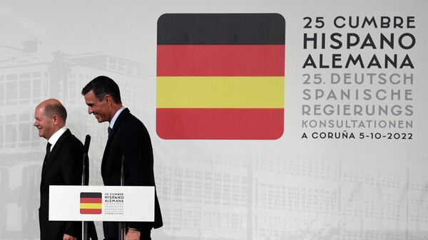 İspanya Başbakanı Pedro Sanchez ve Almanya Başbakanı Olaf Scholz - Sputnik Türkiye