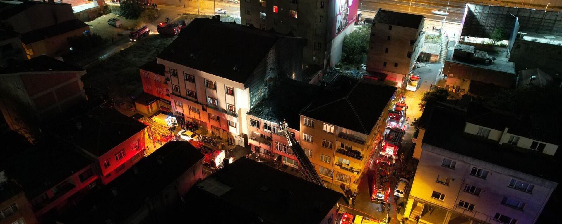 Kadıköy Fikirtepe'deki 3 katlı binada meydana gelen patlama  - Sputnik Türkiye, 1920, 09.10.2022