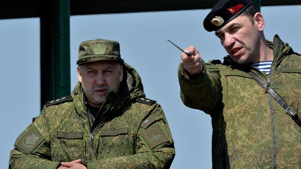 Rusya’nın Ukrayna’da sürdürdüğü özel askeri operasyon bölgesindeki Birleşik Kuvvet Grubu Komutanı Sergey Surovikin - Sputnik Türkiye