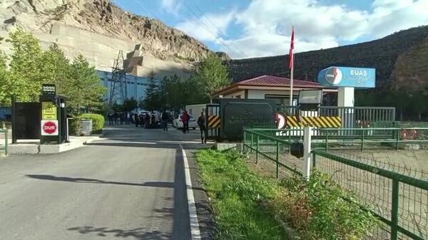 Sivas'ta trafo patlaması: 1 işçi öldü, 3 işçi yaralandı - Sputnik Türkiye