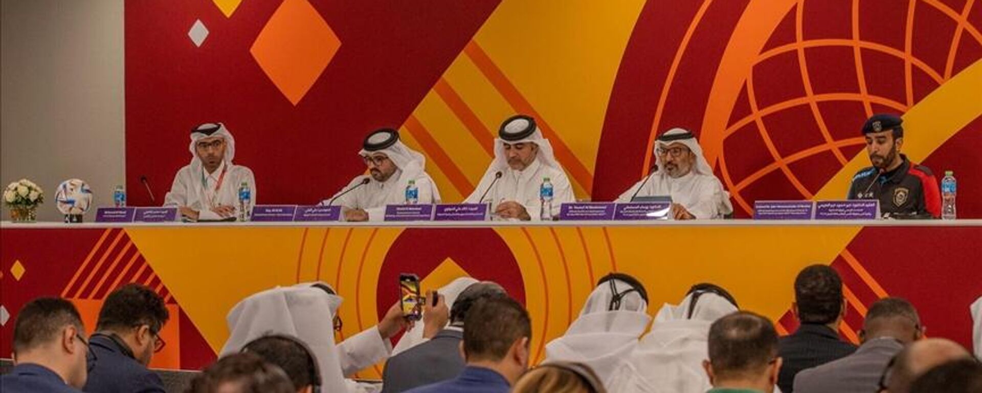 Katar, 2022 FIFA Dünya Kupası'na günler kala ev sahibi ülke olarak gerekli tüm güvenlik hazırlıklarının tamamlandığını duyurdu. - Sputnik Türkiye, 1920, 04.11.2022