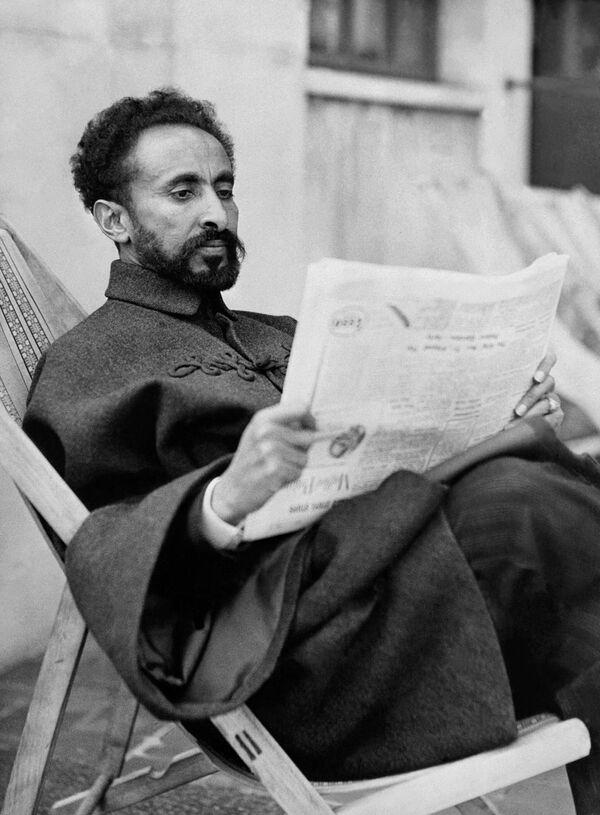 Afrika&#x27;nın rekoru ise, 1974&#x27;te devrilmeden önce 44 yıl hüküm süren Etiyopya İmparatoru Haile Selassie&#x27;ye ait. - Sputnik Türkiye