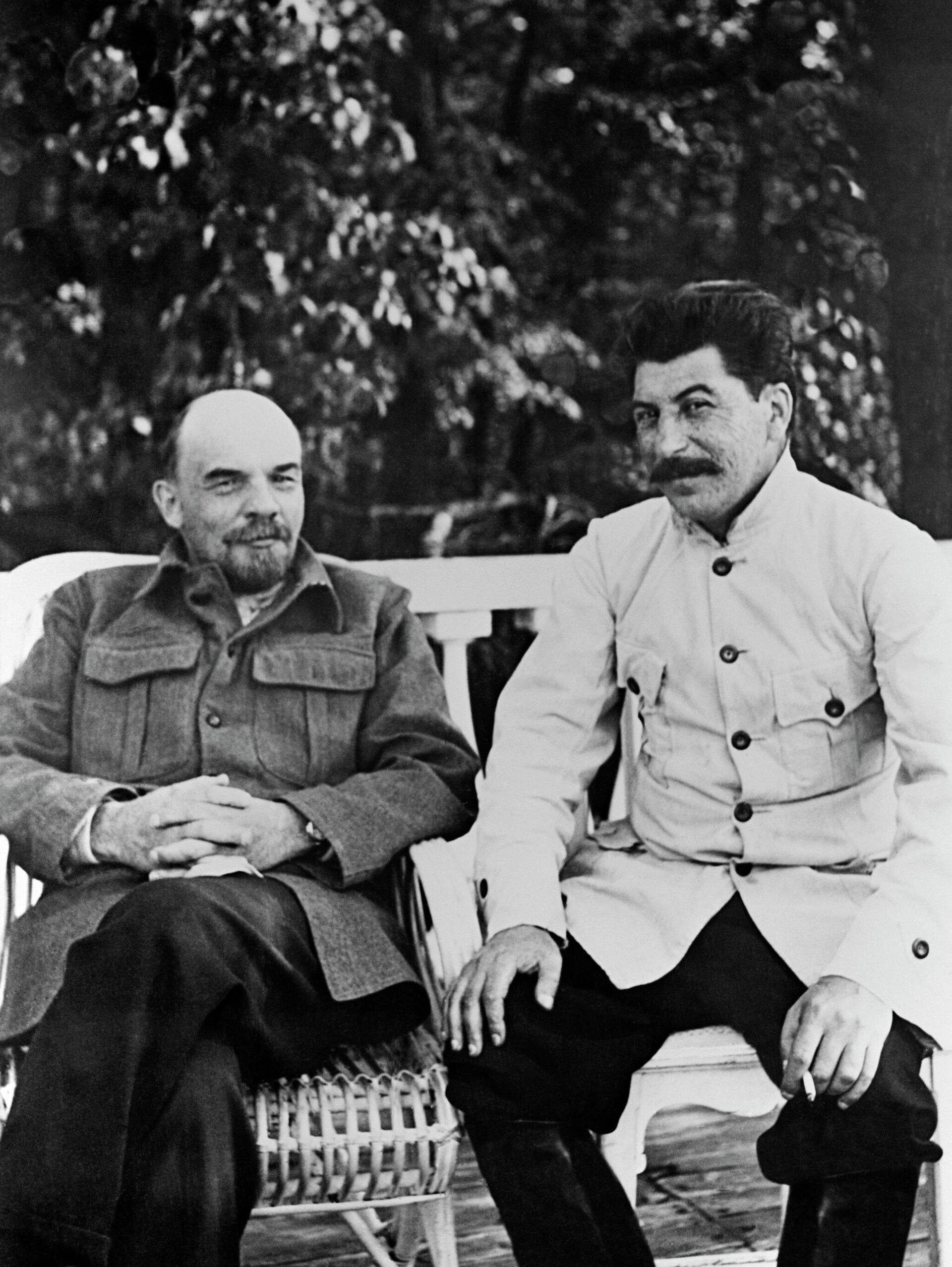Lenin ve Stalin  - Sputnik Türkiye, 1920, 07.11.2022