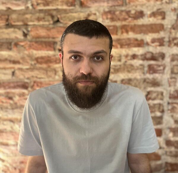 Performans sanatçısı, müzede 40 gün karanlık odada kalacak - Sputnik Türkiye