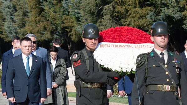 Türkiye’ye çalışma ziyaretinde bulunan Rusya Başsavcısı İgor Krasnov, Anıtkabir’i ziyaret etti. - Sputnik Türkiye