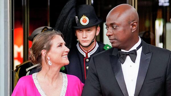 Norveç Prensesi Martha Louise ile nişanlısı Durek Verrett  - Sputnik Türkiye