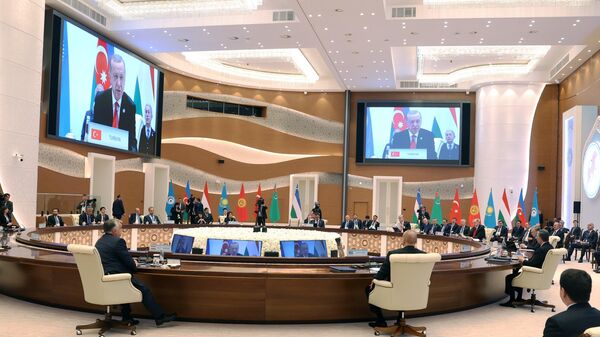Özbekistan’ın Semerkant şehrinde gerçekleştirilen Türk Devletleri Teşkilatı (TDT) Devlet Başkanları 9. Zirvesi - Sputnik Türkiye