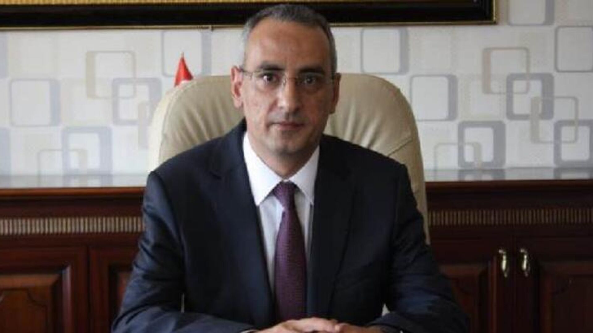 İntihar girişiminde bulunan kaymakam 5 gün sonra öldü - Sputnik Türkiye, 1920, 11.11.2022