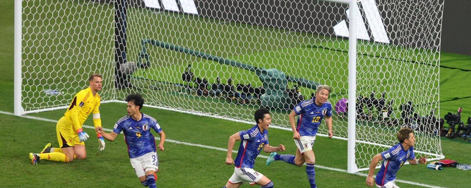 FIFA 2022 Dünya Kupası'nda bir sürpriz daha: Japonya, Almanya'yı 2-1 mağlup etti - Sputnik Türkiye, 1920, 23.11.2022
