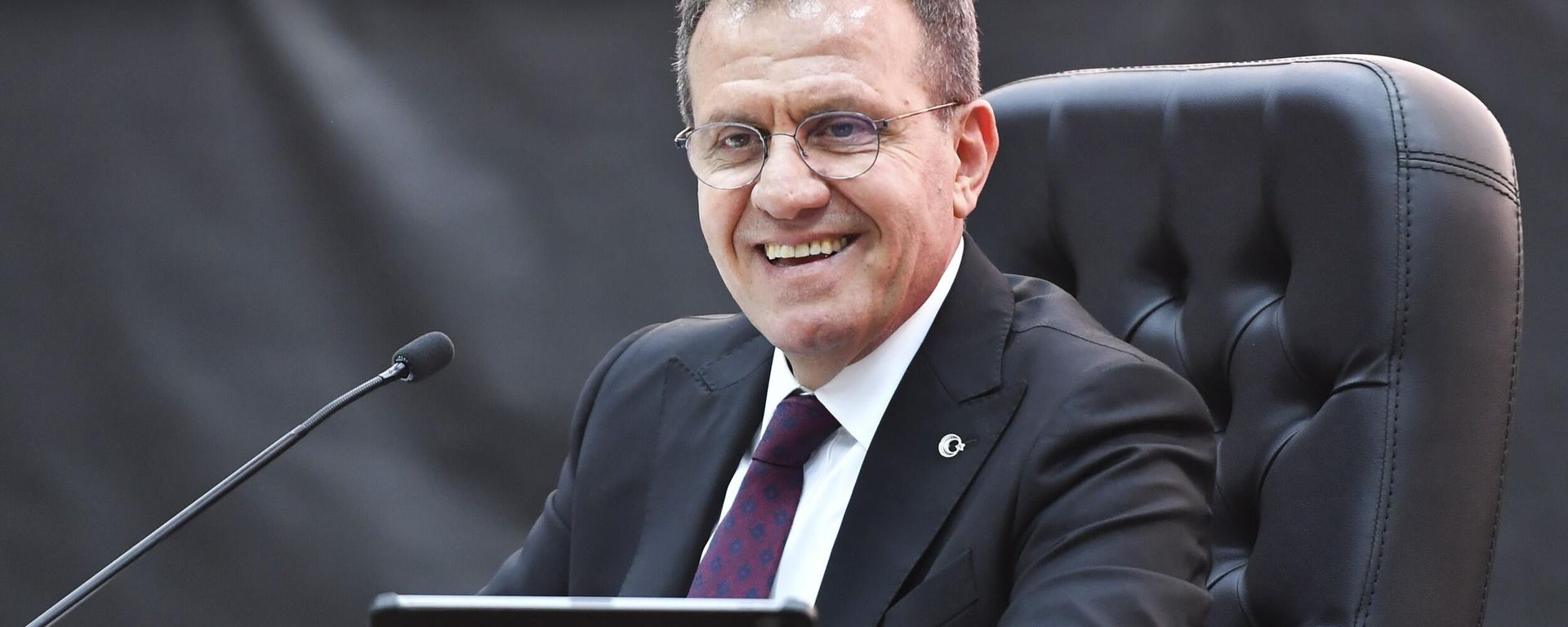 Büyükşehir Belediye Başkanı Vahap Seçer - Sputnik Türkiye, 1920, 05.10.2026