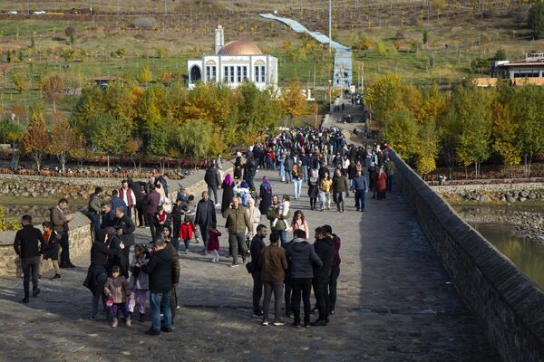 Diyarbakır'da Hevsel, Dicle ve surların sonbahar tablosu - Sputnik Türkiye