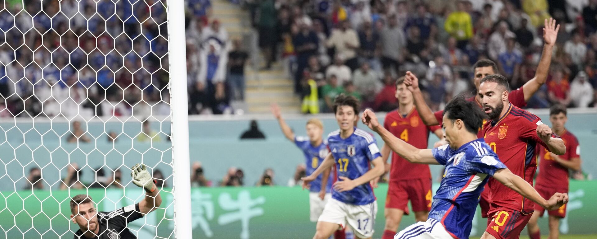 2022 Dünya Kupası E Grubu'nda maçlar tamamlandı. İspanya'yı 2-1 yenen Japonya lider olarak rakibiyle birlikte son 16'ya yükselirken, Kosta Rika ve Almanya turnuvaya veda etti.  - Sputnik Türkiye, 1920, 01.12.2022