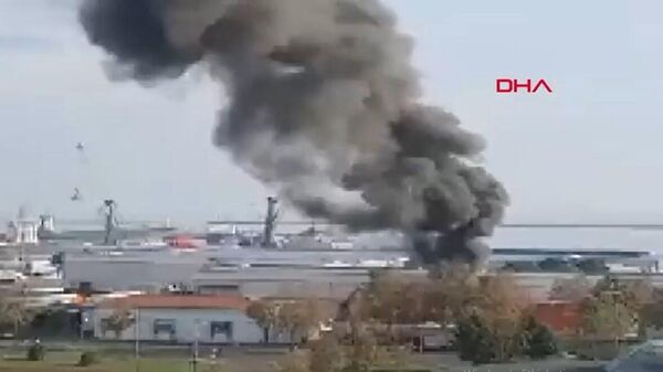Samsun Limanı'nda yağ tankerinde patlama - Sputnik Türkiye
