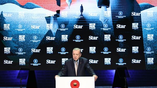 Cumhurbaşkanı Recep Tayyip Erdoğan, Atatürk Kültür Merkezi'nde düzenlenen Necip Fazıl Ödülleri programına katılarak konuşma yaptı.
 - Sputnik Türkiye