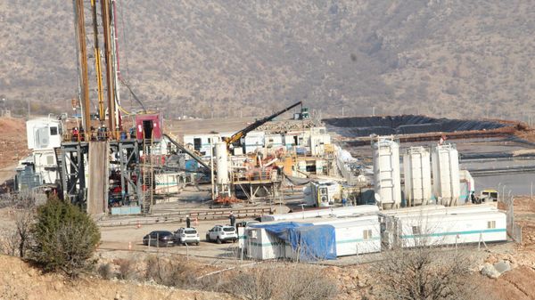 Gabar Dağı'nda keşfedilen petrol rezervi - Sputnik Türkiye