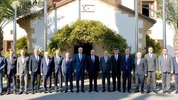 Numan Kurtulmuş ile Yeni Azerbaycan Partisi Genel Başkan Vekili Budaqov’dan Kuzey Kıbrıs ziyareti - Sputnik Türkiye