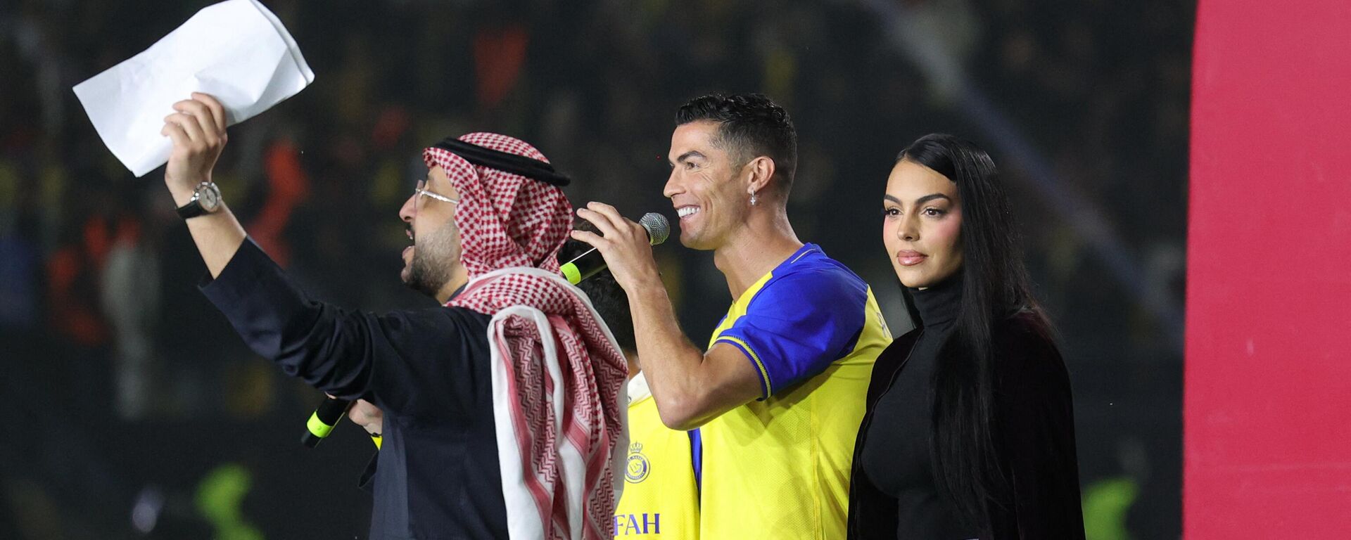 Suudi futbol takımı Al Nassr'a transfer olan Cristiano Ronaldo ve kız arkadaşı Georgina Rodríguez - Sputnik Türkiye, 1920, 05.01.2023