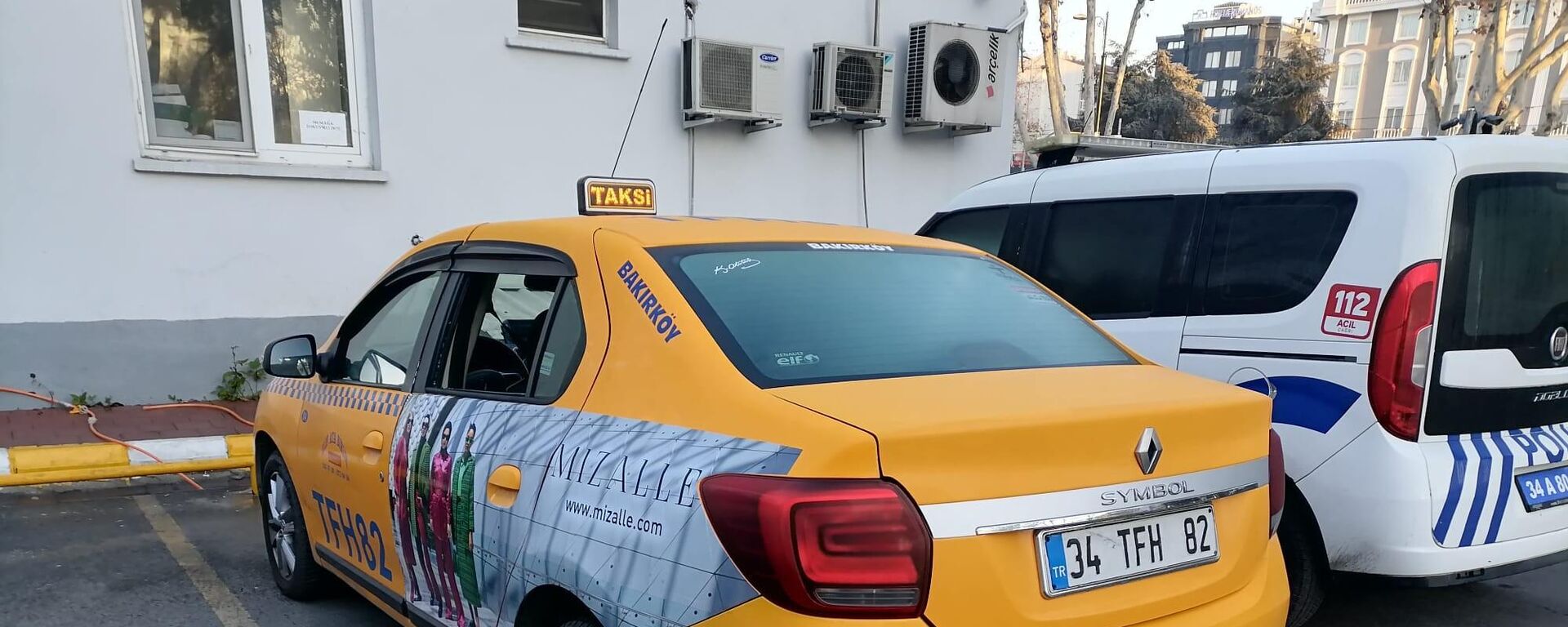 Kavga eden müşterileri ayırmaya çalışan taksici aldığı darbeler sonucu hayatını kaybetti - Sputnik Türkiye, 1920, 08.01.2023