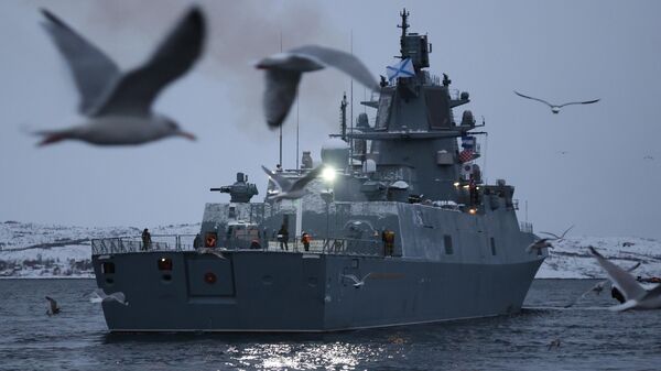 Rusya Donanması'na bağlı Kuzey Filosu, Tsirkon tipi hipersonik füzelerle donatılan Admiral Gorşkov fırkateyni - Sputnik Türkiye