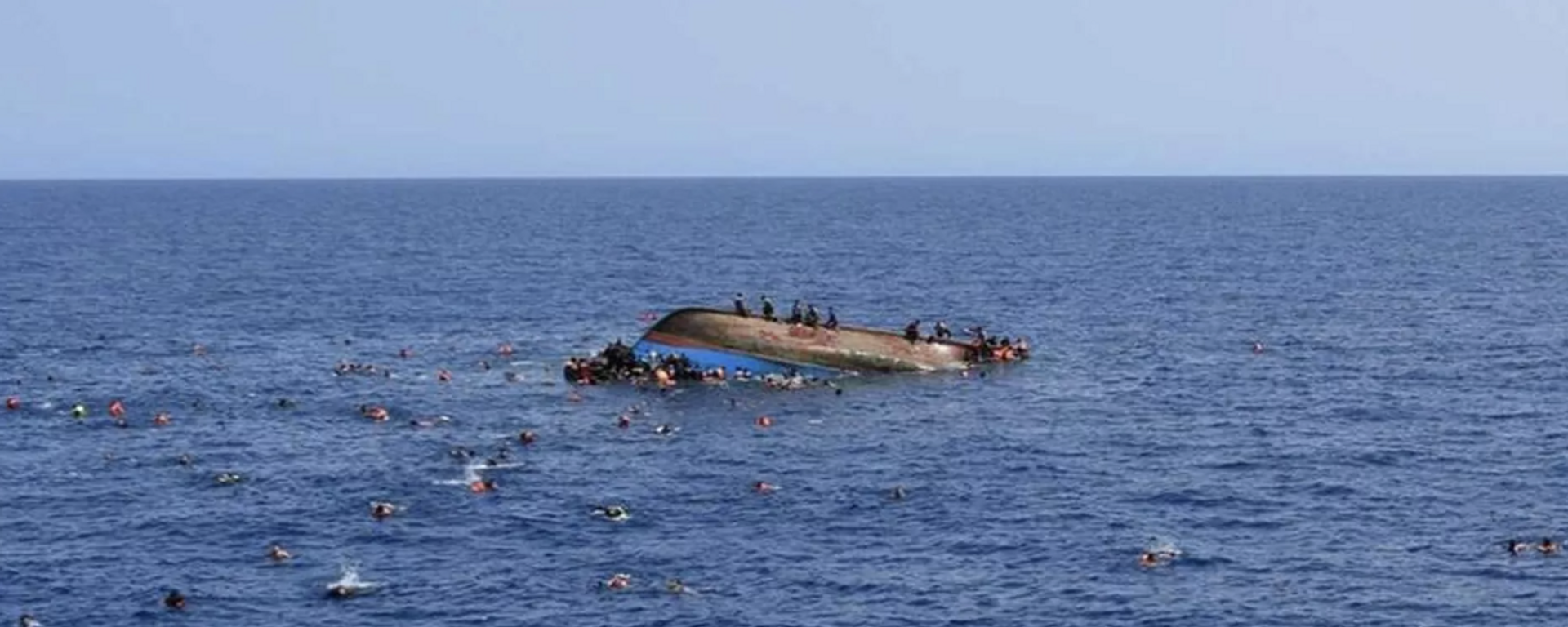 Bahamalar açıklarında tekneyle sürüklenen 397 göçmen kurtarıldı - Sputnik Türkiye, 1920, 25.01.2023