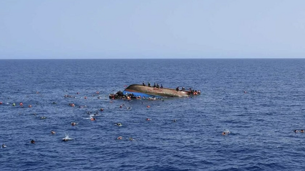 Bahamalar açıklarında tekneyle sürüklenen 397 göçmen kurtarıldı - Sputnik Türkiye