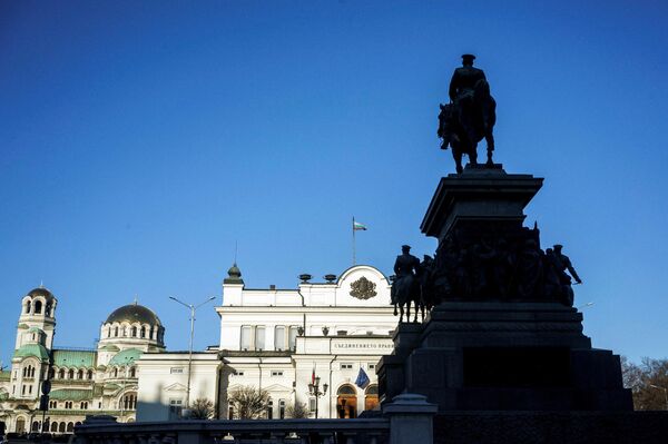 2021 itibarıyla &#x27;National Statistical Institute&#x27; tarafından yayınlanan verilere göre Bulgaristan nüfusu 6 milyon 916 bin 546 kişi olarak belirtilmiş - Sputnik Türkiye