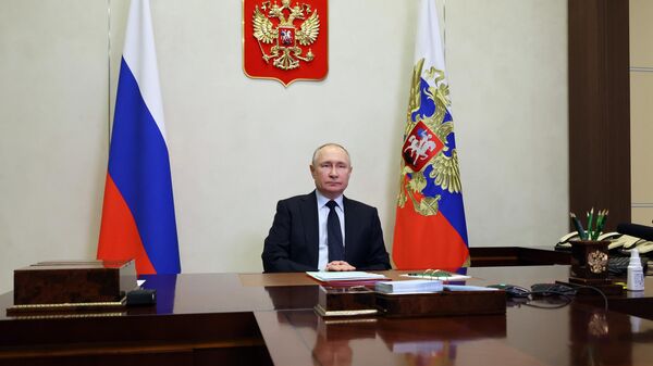 Президент РФ В. Путин провел заседание Совбеза РФ - Sputnik Türkiye