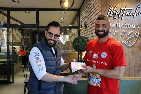 Avustralyalı Webby, ülke ülke gezerek yemek yarışmalarına katılıyor
 - Sputnik Türkiye