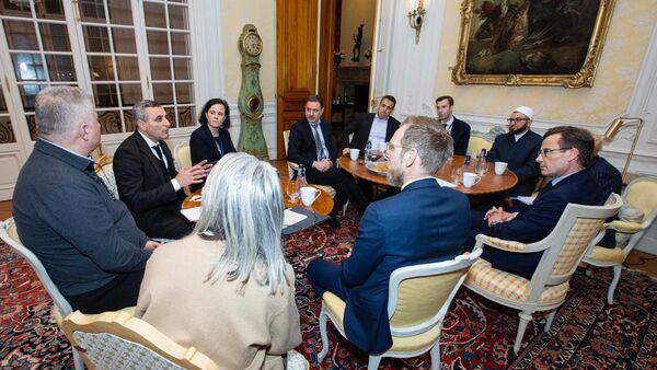 İsveç Başbakanı Kristersson, ülkedeki Müslüman toplumun temsilcileriyle görüştü - Sputnik Türkiye