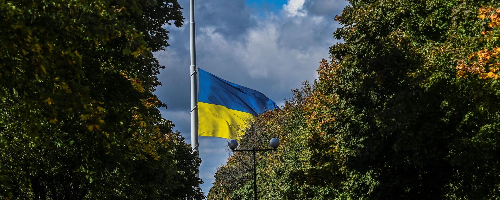 Ukrayna bayrağı - Sputnik Türkiye, 1920, 11.05.2023