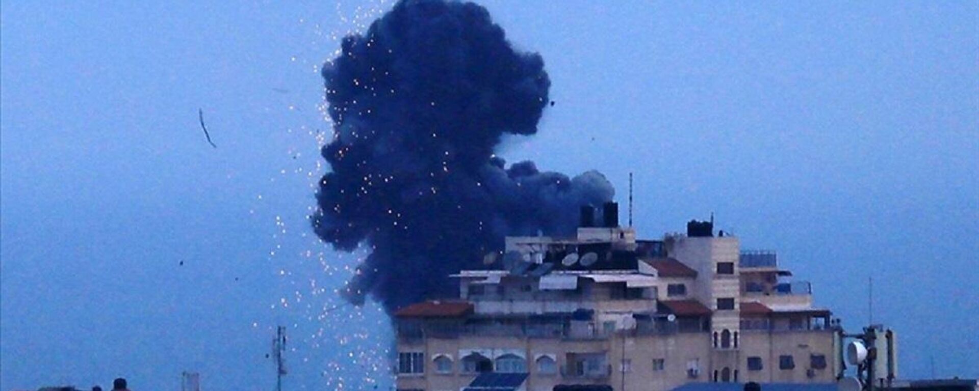 İsrail ordusu abluka altındaki Gazze Şeridi'nde bazı hedeflere hava saldırısı düzenlediğini açıkladı. - Sputnik Türkiye, 1920, 23.02.2023