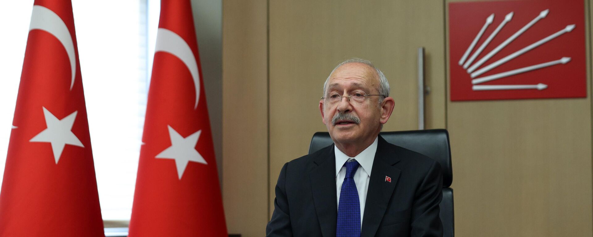 Cumhuriyet Halk Partisi Genel Başkanı Kemal Kılıçdaroğlu, CHP Genel Merkezi’nde düzenlenen Ulusal Afet Stratejisi Toplantısında, bilim insanları ile bir araya geldi. - Sputnik Türkiye, 1920, 03.03.2023