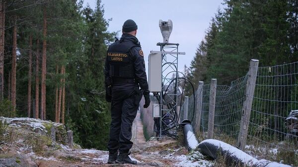 Finlandiya, Rusya sınırında çit yapım çalışmalarına başladı - Sputnik Türkiye