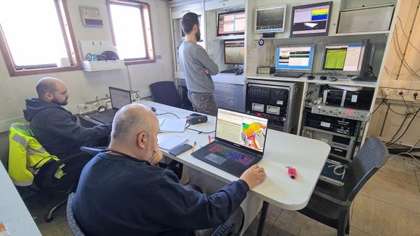 İzmir Körfezi'nde çok sayıda yeni fay tespit edildi - Sputnik Türkiye