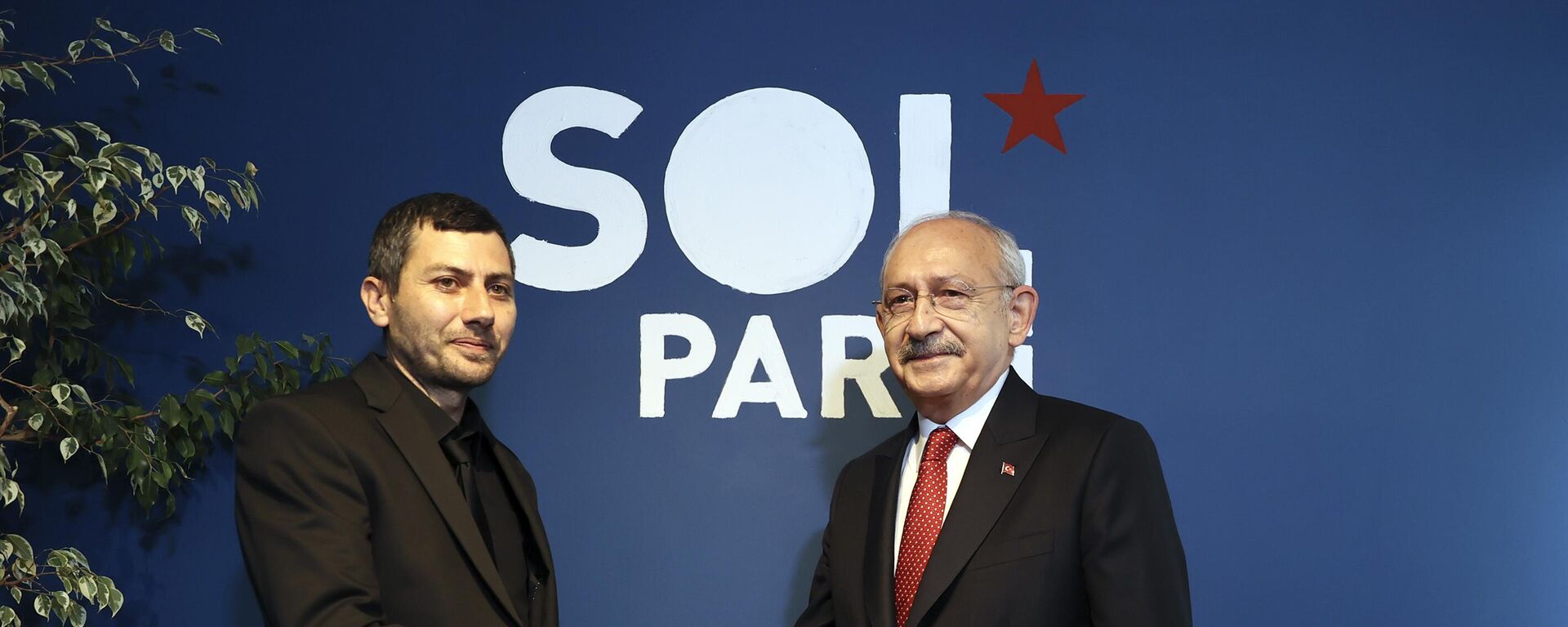 CHP Genel Başkanın Kılıçdaroğlu, SOL Parti'yi ziyaret etti - Sputnik Türkiye, 1920, 31.03.2024