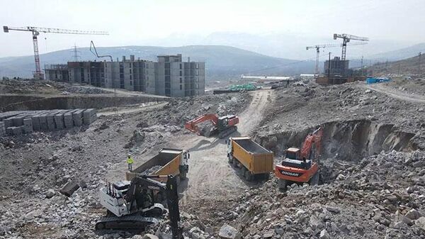 TOKİ, Kahramanmaraş ve Malatya'da kalıcı konutların inşasına başladı - Sputnik Türkiye
