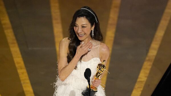 En İyi Kadın Oyuncu Oscar'ı: Michelle Yeoh (Everything Everywhere All At Once) - Sputnik Türkiye