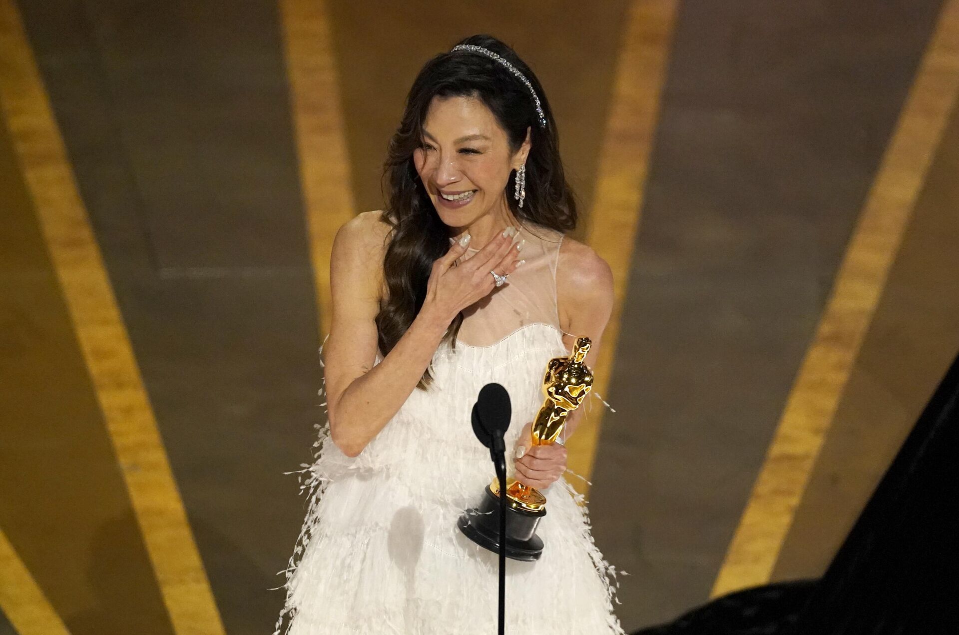 En İyi Kadın Oyuncu Oscar'ı: Michelle Yeoh (Everything Everywhere All At Once) - Sputnik Türkiye, 1920, 13.03.2023