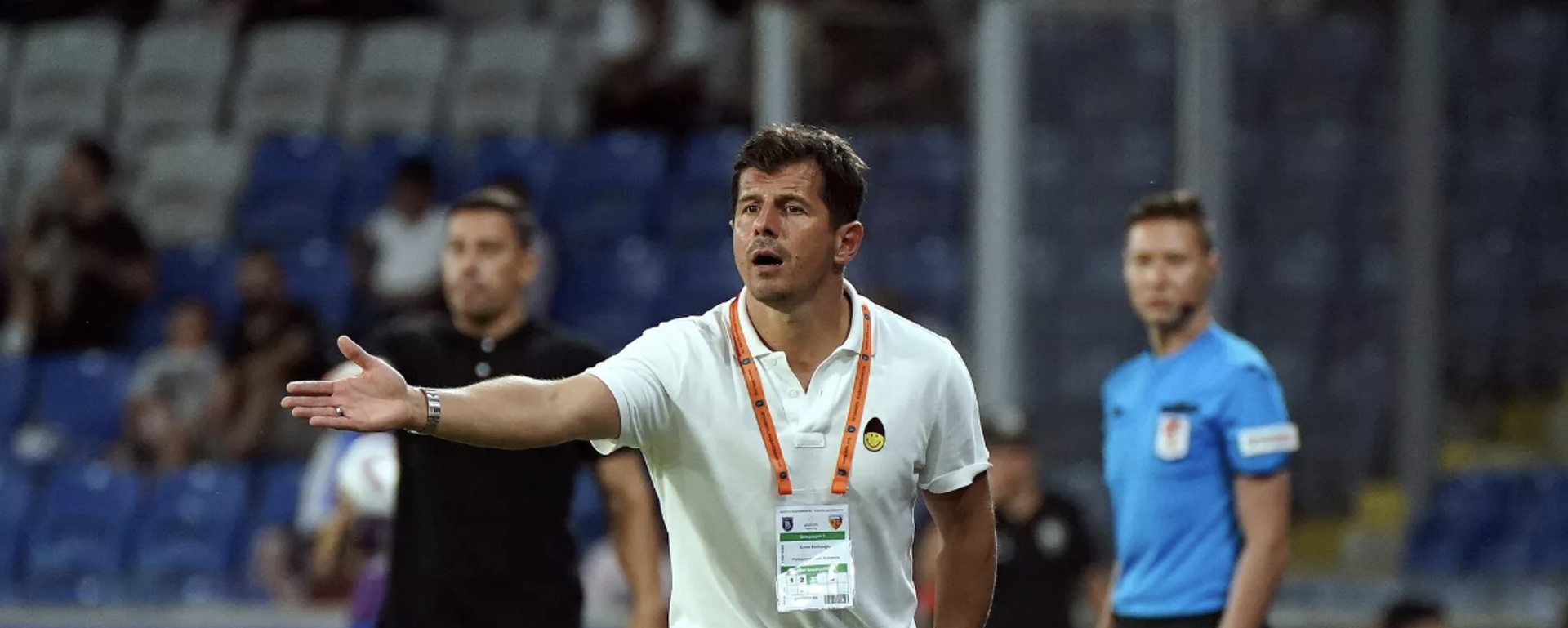 Emre Belözoğlu'ndan Beşiktaş taraftarına tepki: Şeref istiyorlarsa bizde fazlasıyla var - Sputnik Türkiye, 1920, 13.03.2023