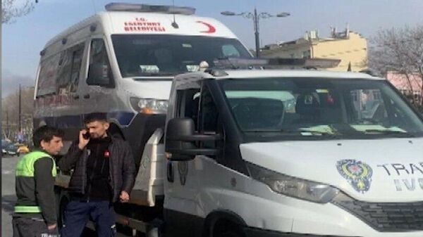 Esenyurt Belediyesi'ne ait ambulans hasta nakli sırasında haczedildi - Sputnik Türkiye