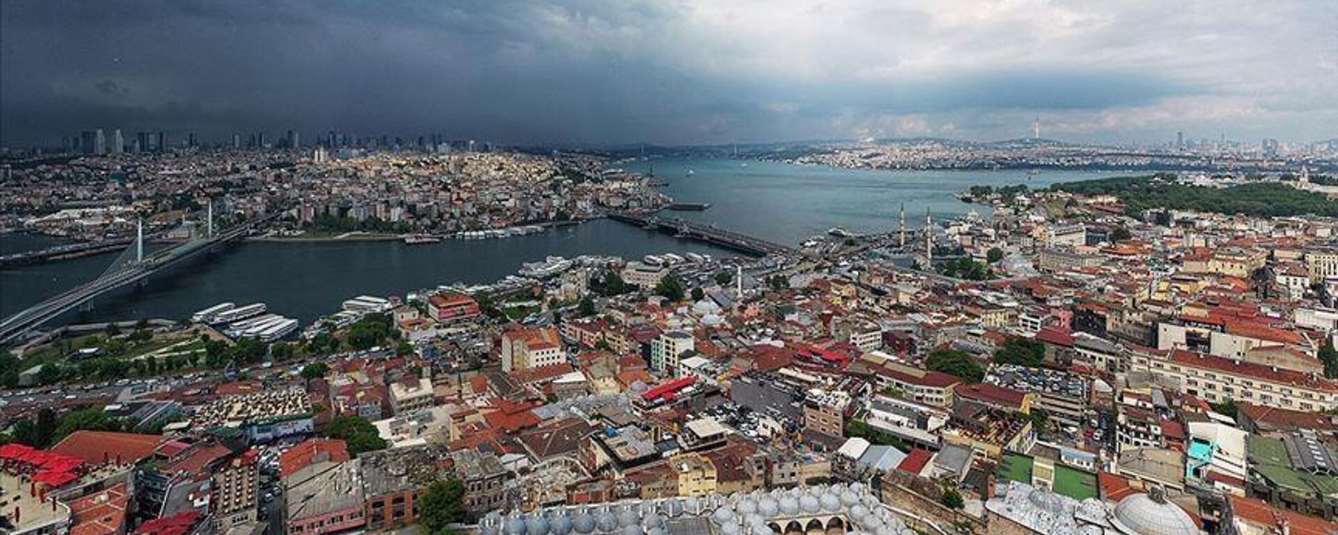 İstanbul'da Marmara Denizi'ne yakın binaları - Sputnik Türkiye, 1920, 14.12.2023