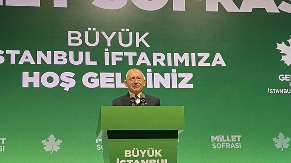CHP Genel Başkanı Kemal Kılıçdaroğlu, “Bizler altı lider bir aradayız. Demokrasi için, hak için, hukuk için, adalet için mücadele ediyoruz. Bize destek veriniz beraber bir yola çıktık. Bu yolumuz uzun bir yoldur dedi. - Sputnik Türkiye