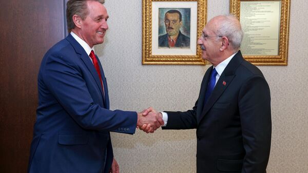 CHP Genel Başkanı Kılıçdaroğlu ve ABD'nin Ankara Büyükelçisi Flake - Sputnik Türkiye