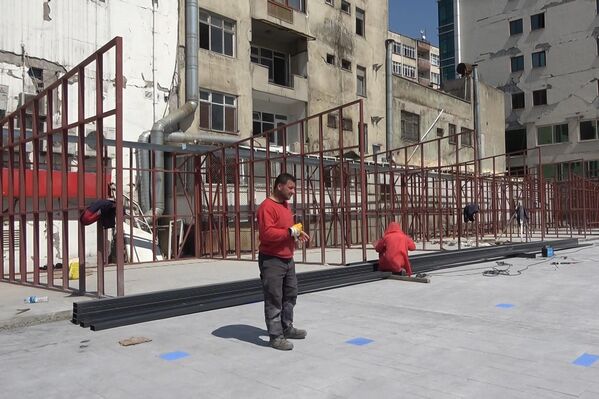 'Dünyanın en saçma binası'nın yerine çelikten çarşı: Depremzede esnafın hizmetine sunulacak - Sputnik Türkiye