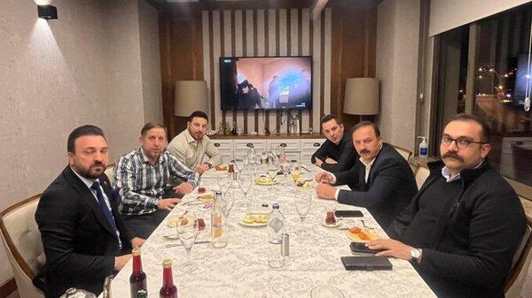 İYİ Parti'den istifa eden Ağıralioğlu, Yeniden Refah Partisi Genel Başkan Danışmanı ile buluştu - Sputnik Türkiye