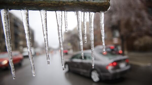 Kanada'da buz fırtınası nedeniyle bir milyondan fazla kişi elektriksiz kaldı - Sputnik Türkiye