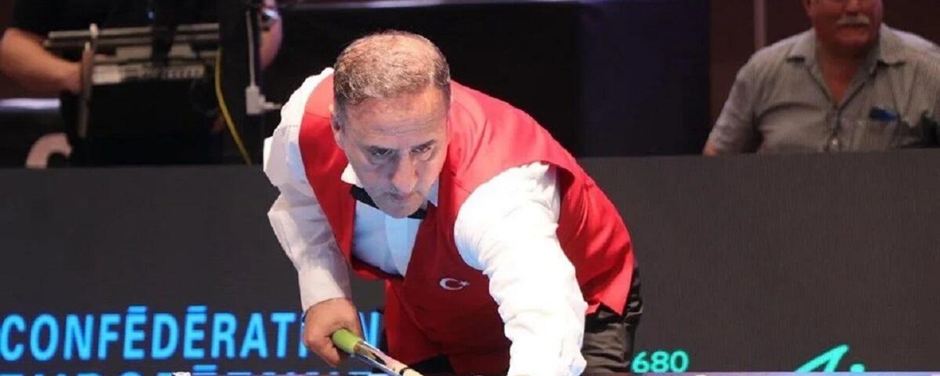 Türk sporcu Hacı Arap Yaman, Antalya'da düzenlenen Avrupa Bilardo Şampiyonası'nda artistik kategorisinde altın madalya elde etti. - Sputnik Türkiye, 1920, 12.04.2023