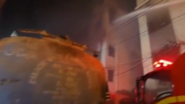 Pakistan'da fabrikada yangın: 4 ölü, 13 yaralı  - Sputnik Türkiye