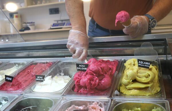 Adana'da acılı şalgamdan dondurma - Sputnik Türkiye